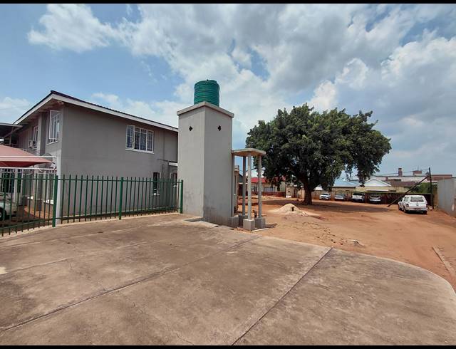 2,430M² RETAIL FOR SALE IN MOKOPANE CENTRAL